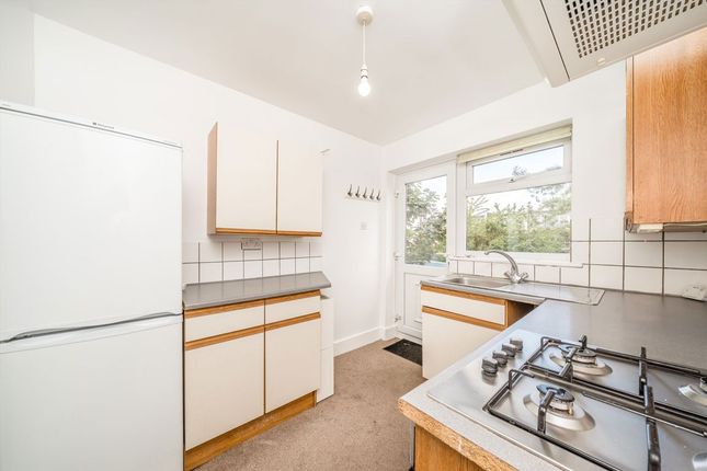 81A, High Street, Hampton photo 4