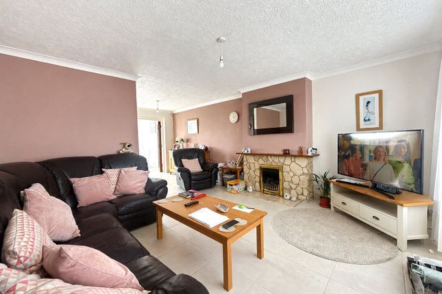 72, Dorset Avenue, Devon photo 3