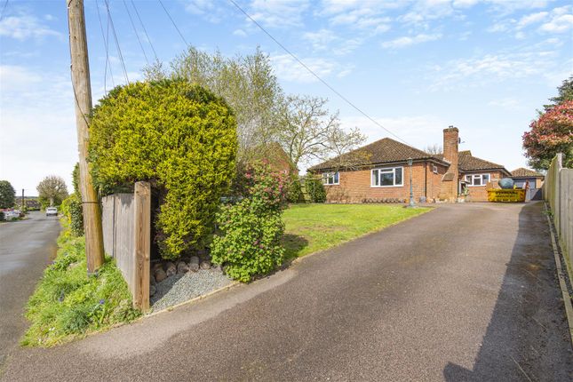 Thumbnail Bungalow for sale in Charlton Lane, West Farleigh, Maidstone