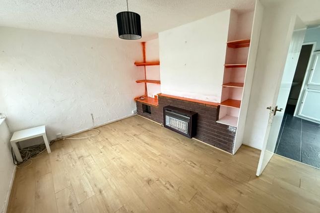 97 Oak Lane, Burntwood photo 2