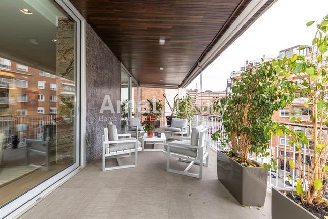 Apartment for sale in Cl Johann Sebastian Bach, Barcelona, Spain