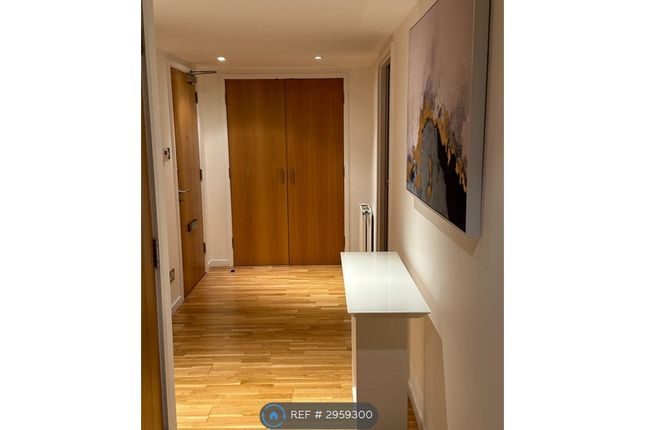 Flat, Watson Street, Glasgow photo 2