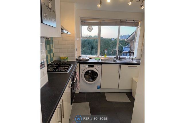 Flat  Pondfield House, Maida Vale photo 4