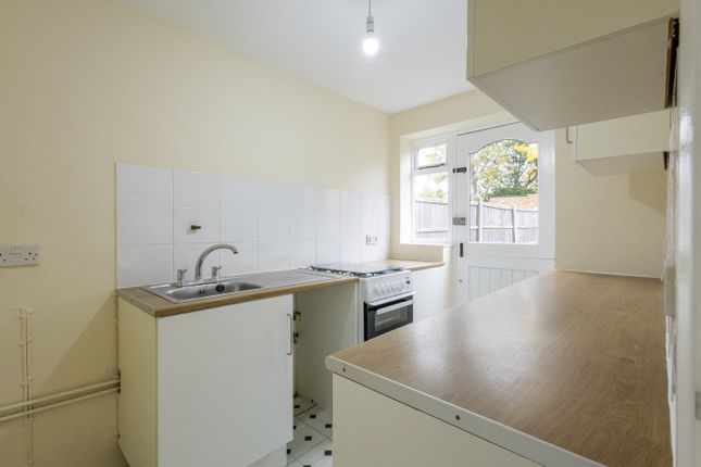 10, Jaggard Way, Tonbridge photo 4
