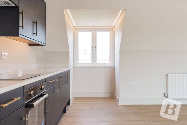 Flat for sale in The Walk, Hornchurch