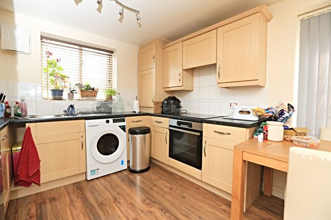 1 Thomas Neame Avenue, Faversham photo 4