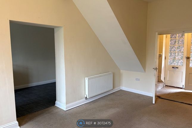 Frank James Court, East Cowes photo 4