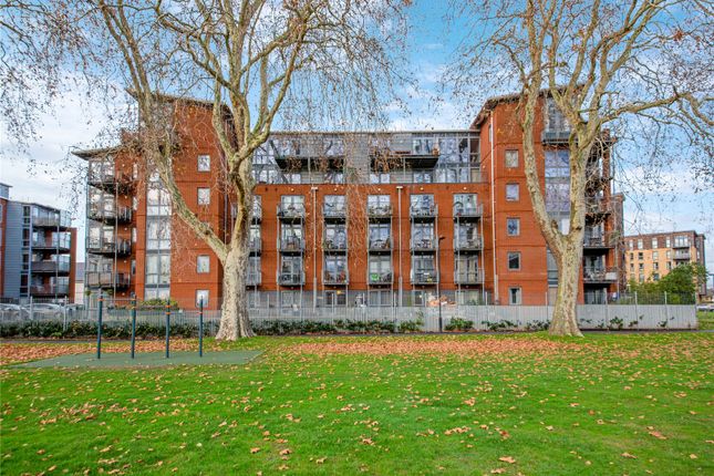 Flat to rent in Armstrong House, 146 Southwold Road, Clapton, Hackney