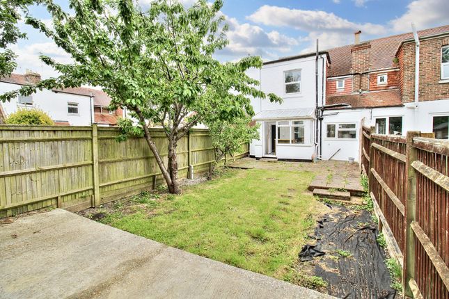 2 Hampden Avenue, Eastbourne photo 2