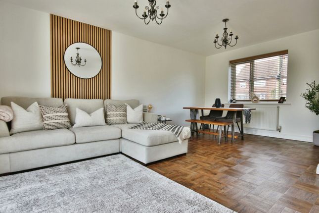 5, Highfield Crescent, East Riding Of Yorkshire photo 2