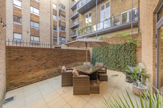 Flat for sale in Glengall Road, London
