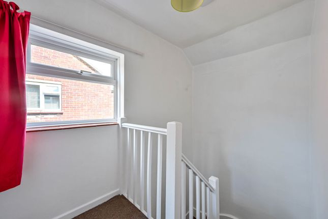 Homestall, Guildford photo 4