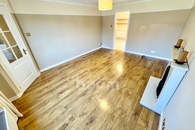 12, Westpark Wynd, Dalry photo 3
