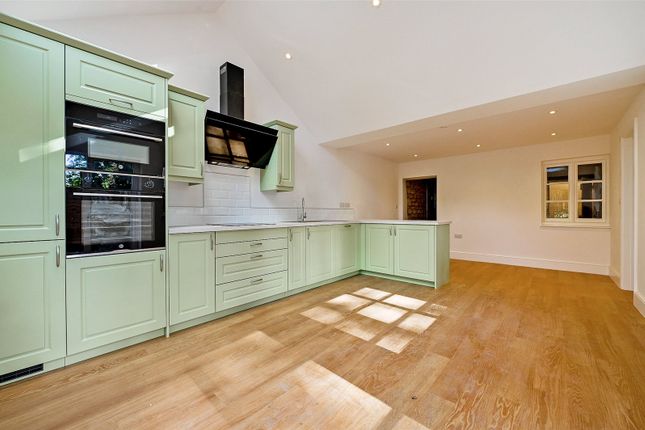 Vineyard Street, Cheltenham photo 2