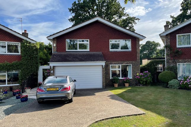 Thumbnail Detached house for sale in Arden Mhor, Pinner, Middlesex