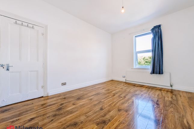 74, Beedell Avenue, Westcliff-On-Sea photo 5
