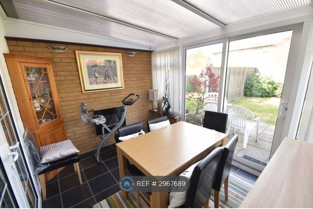Corbridge Drive, Luton photo 5