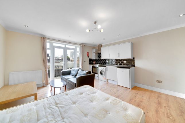 Flat 3A 7 Barnett Street, London, London photo 3