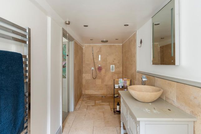 0W2Pcn - Ensuite A.Jpg