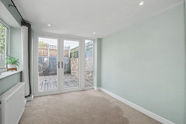 31, Brookhouse Lane, City Of Stoke-on-trent photo 5