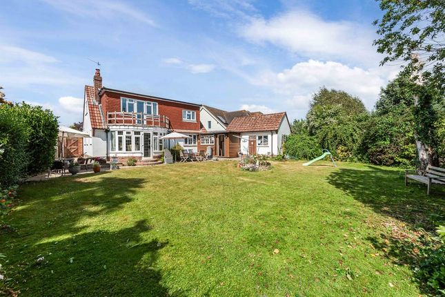 121, Cedar Drive, Chichester photo 2