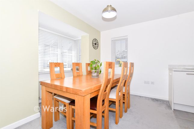 6, Honeysuckle Way, Maidstone photo 4