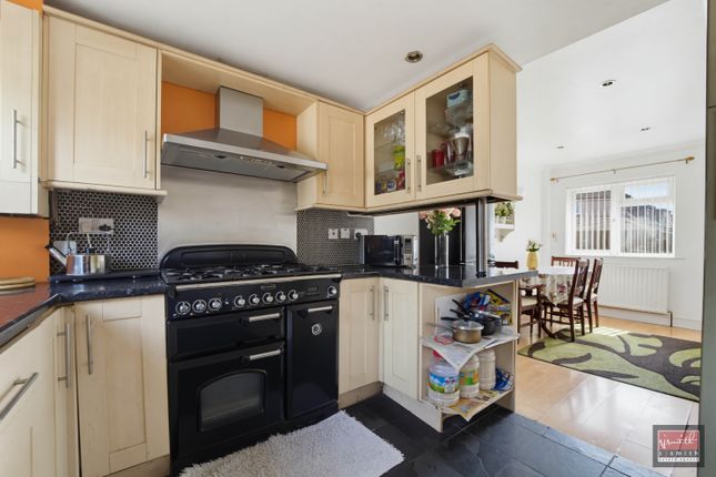 8, Avenue Road, Feltham photo 4