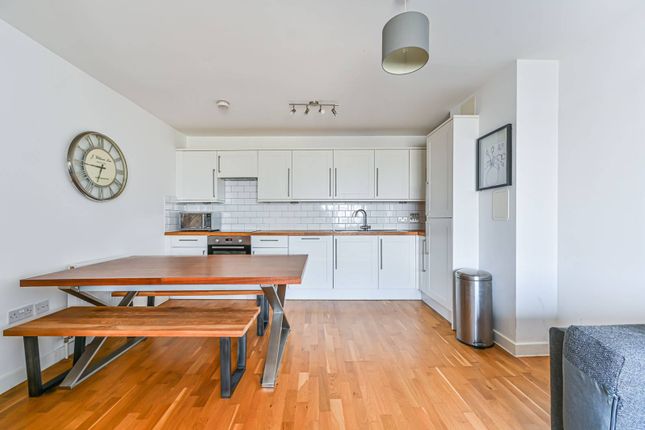 Flat for sale in Upper Tulse Hill, Brixton Hill, London