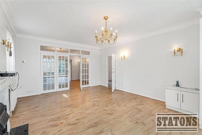 157A,, Green Dragon Lane, London photo 4