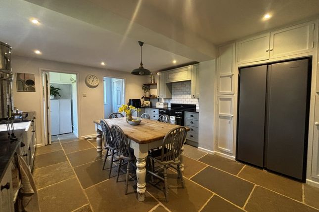 36 Priest Close, Nettlebed, Henley-on-Thames photo 4