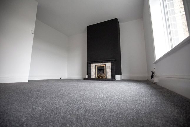 55, Beech Street, West Yorkshire photo 4