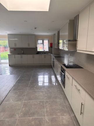 Thumbnail Property to rent in Windsor Road, Bray, Maidenhead