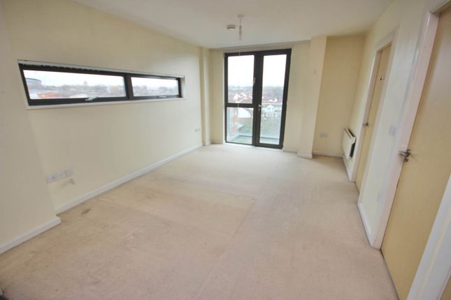28 Radcliffe House, Ashton Old Road, Manchester photo 2