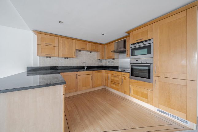 4 The Malms, Shawford Road, Winchester photo 3