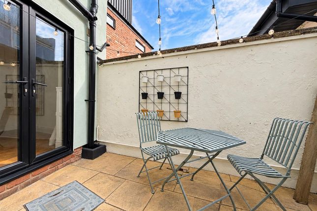 1, Chapel Lane, Cheltenham photo 5