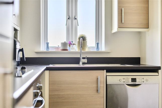 Flat 9, Evesham House,, Battle Square, Berkshire photo 4