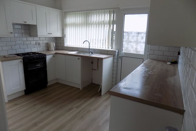 26, Vernon Close, Pontlliw, Swansea photo 4