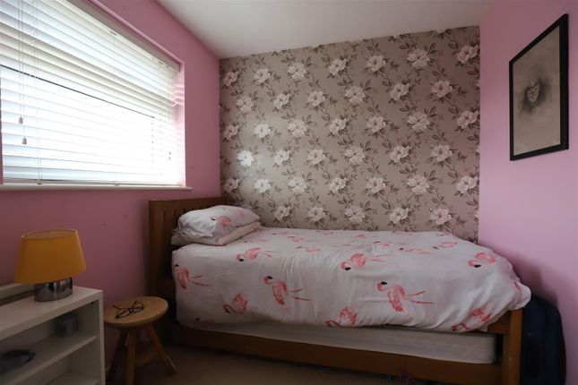 2, Burghclere Drive, Maidstone photo 5