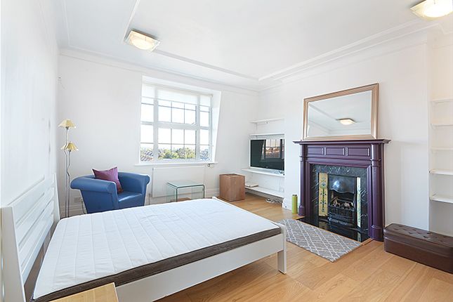 Flat to rent in Sidmouth Road, London