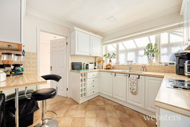 13 Bellomonte Crescent, Norwich photo 2
