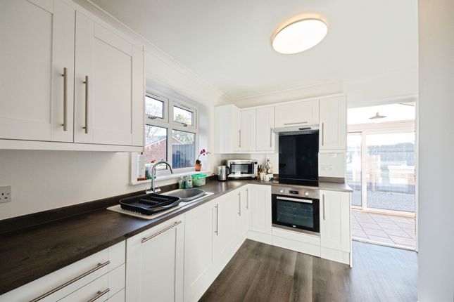 11, Clifton Green, Baldwins Lane, Birmingham photo 3