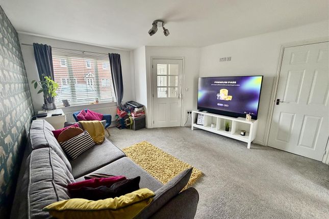 2, Starling Close, Houghton Le Spring photo 4
