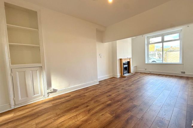 59, Bell Street, Barry photo 2
