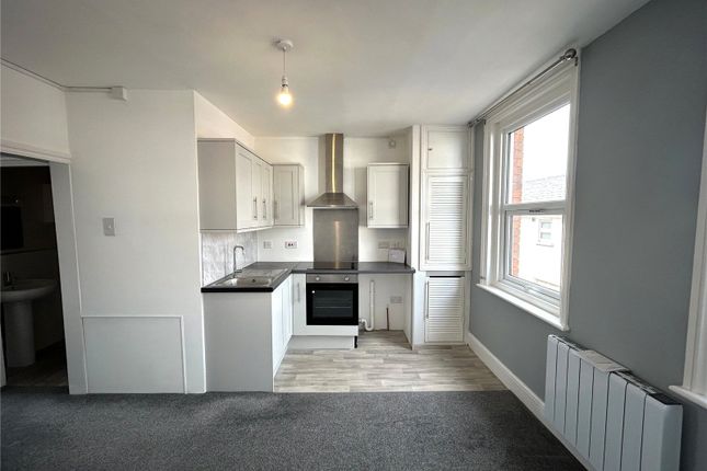Flat 2, 9, Silver Street, Devon photo 2