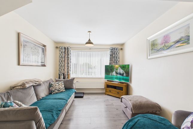 33, St. Pauls Way, Beverley photo 4