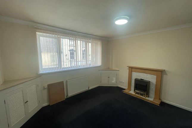 Maisonette to rent in Long Street, Atherstone