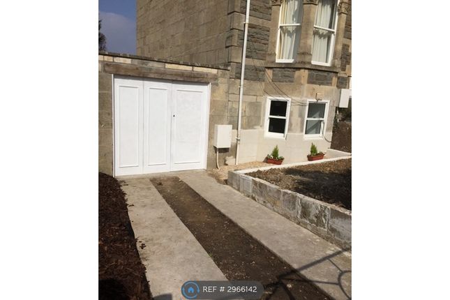 A Longfellow Avenue, Garden Flat, Bath photo 2