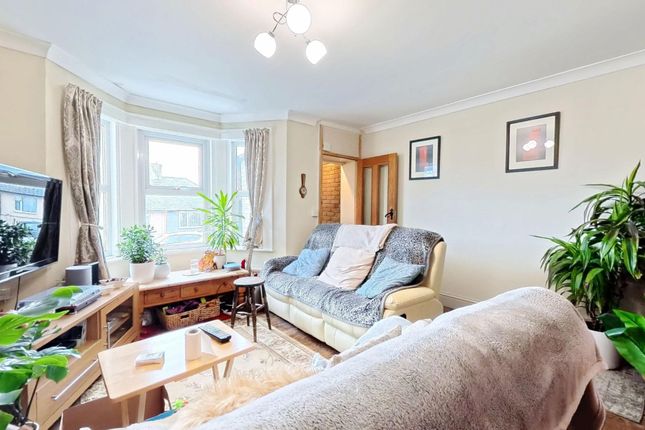 44, Mayfield Avenue, Dover photo 4