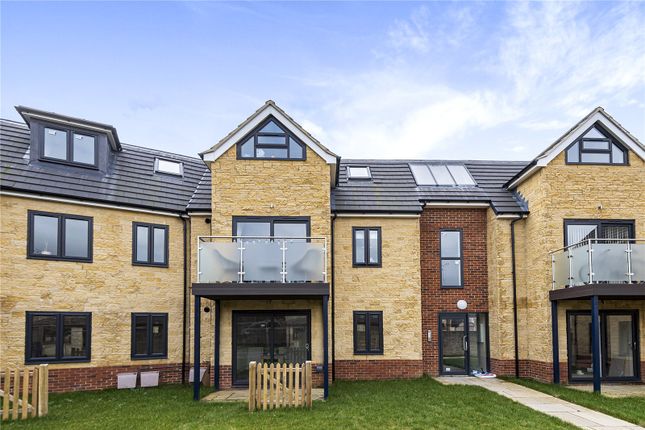 Thumbnail Flat for sale in Apartment 12, Old Orchard Court, Corndell Gardens, Witney