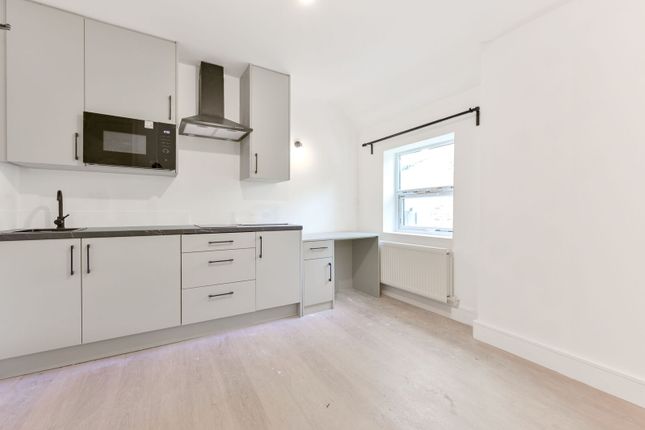 Montpelier Road, W5, Ealing photo 2